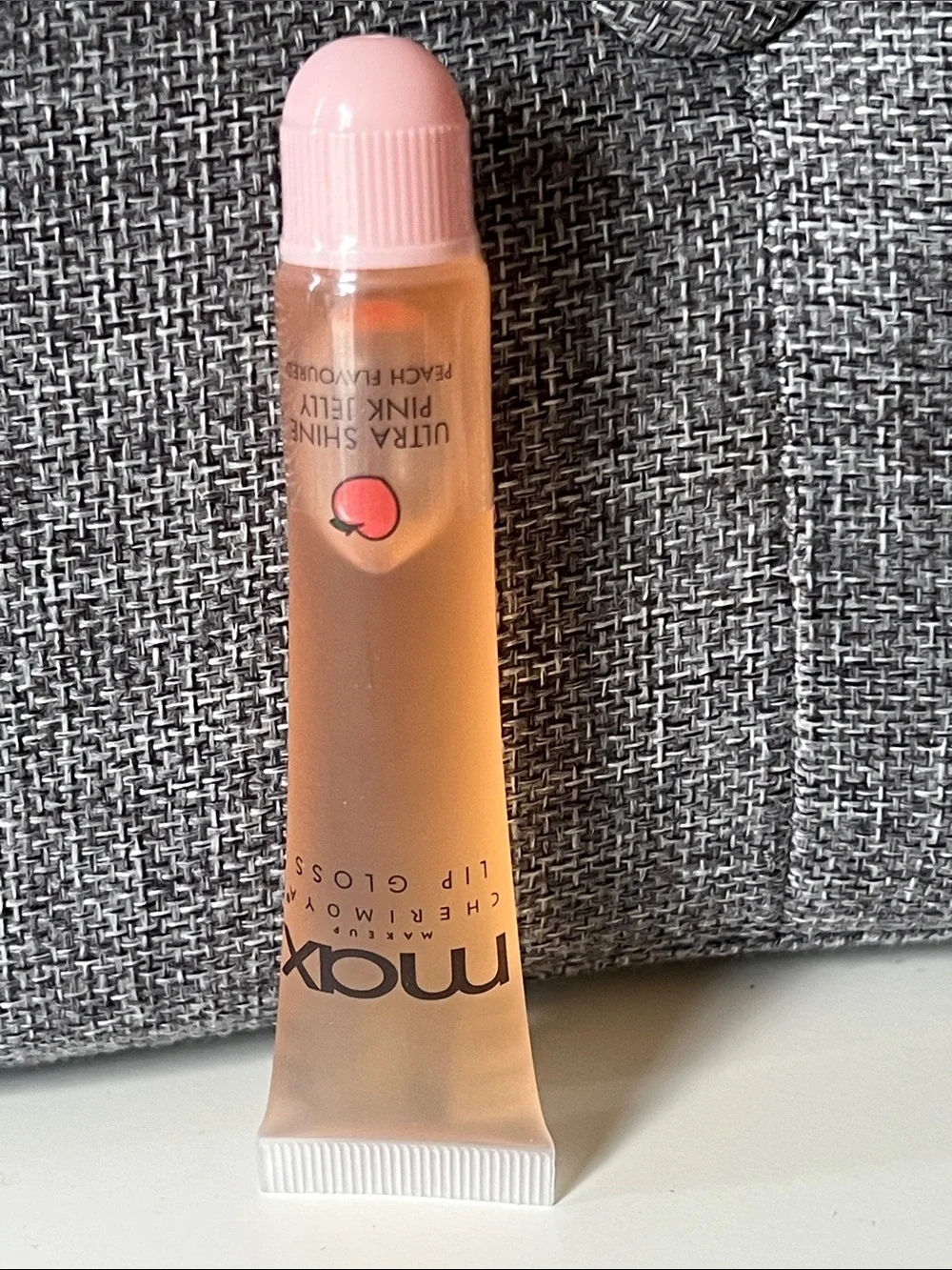 Max Ultra Shine Pink Jelly Lip Gloss - Peach Flavored